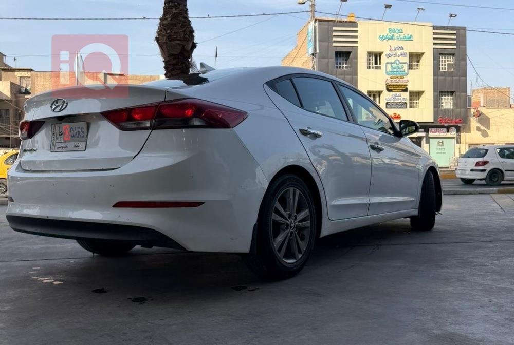 هيونداي النترا